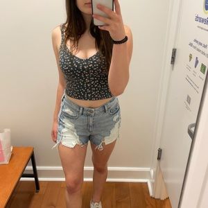 Meet your Posher, Cait